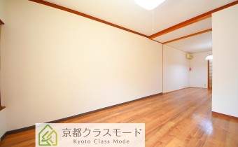 洋室13帖・別アングル