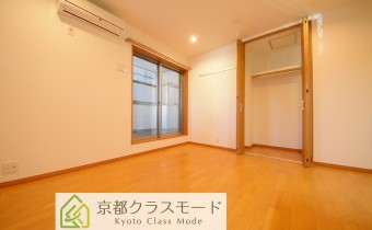 Room 8
