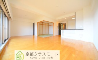 人気のパデシオンシリーズの築浅☆最上階・南向きで日当たり良好です♪
