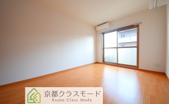Room8