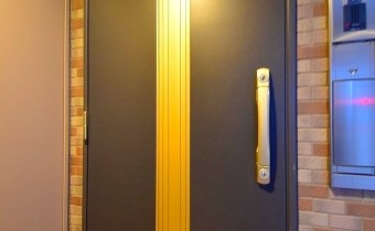 玄関ドア