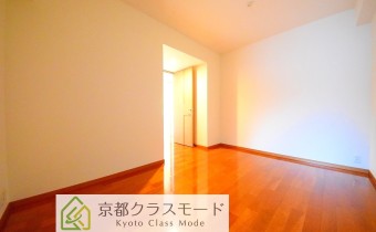※室内写真は同マンション内・別タイプの参考画像となります。