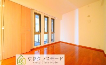 ※室内写真は同マンション内・別タイプの参考画像となります。
