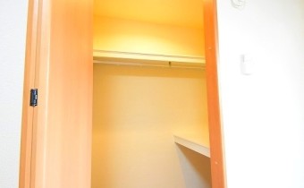 Room 7.4　クローゼット