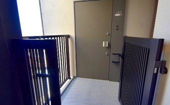 玄関ドア