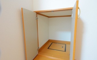 階段下収納
