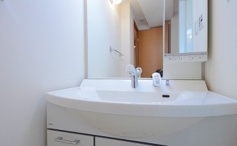 ※室内写真は同マンション内・別タイプの参考画像となります。