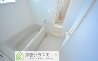 ※室内写真は同マンション内・別タイプの参考画像となります。