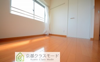 ※室内写真は同マンション内・別タイプの参考画像となります。