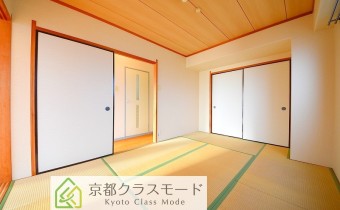 ※室内写真は同マンション内・別タイプの参考画像となります。