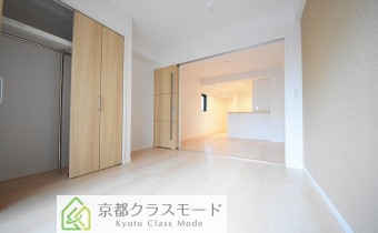 広々として上品な室内空間♪ホームセキュリティも完備で安心！