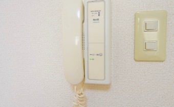 インターホン