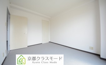 洋室6.8帖・別アングル