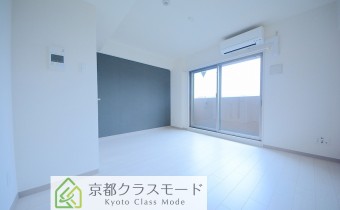 Room 8
