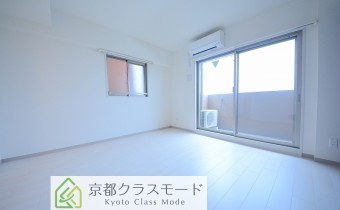 Room 8