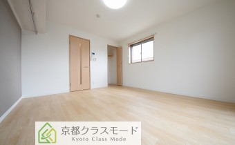Room 8