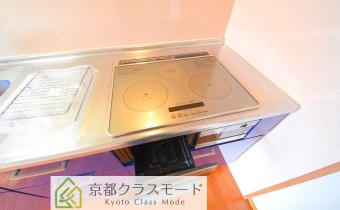 グリル付き3口IHシステムキッチン
