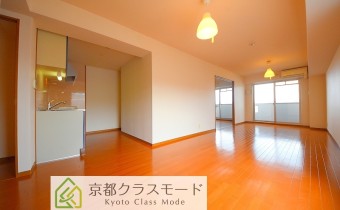 大型ルーフバルコニー付きです☆