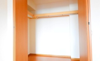 ウォークインクローゼット①
