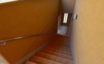 玄関ポーチ・別アングル