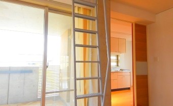 LDKのロフト部分へ