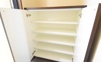 ※室内写真は同マンション内・別タイプの参考画像となります。