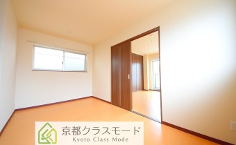 ※室内写真は同マンション内・別タイプの参考画像となります。