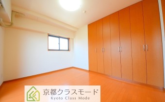 Room7