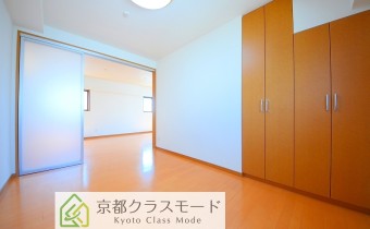 Room6