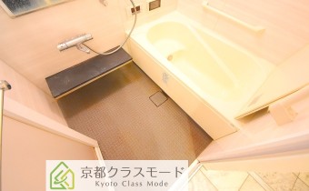 ※室内写真は同マンション内・別タイプの参考画像となります。