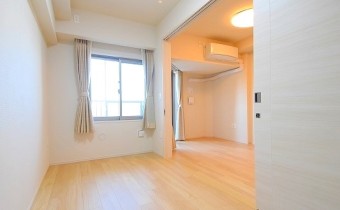 Room5