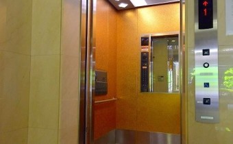エレベーター