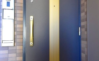 玄関ドア