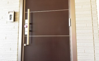 玄関ドア