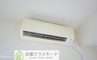 ※室内写真は同マンション内の802号室のものです。
