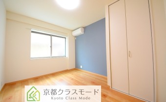 Room 　アクセントクロスがおしゃれ♪