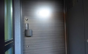 玄関ドア