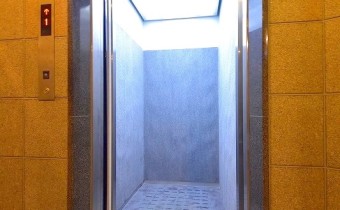エレベータ