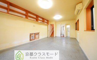 室内は綺麗に「リノベーション」されていますので「ゲストハウス」として是非！