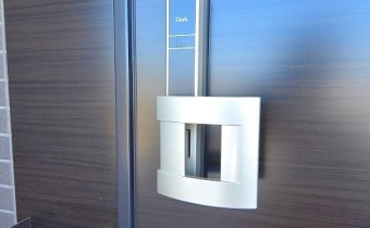 ダブロロック玄関ドア