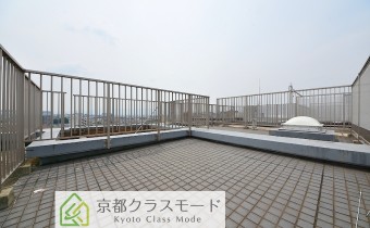 ルーフテラスへ・別アングル