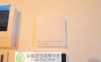 DK6帖の床暖房操作パネル