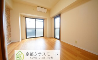 Room 8.7