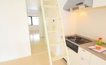※室内写真は同マンション内・別タイプの参考画像となります。