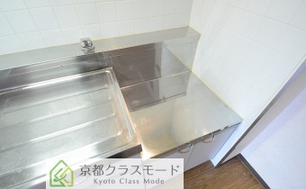 ※室内写真は同マンション内の1LDKタイプのものです。
