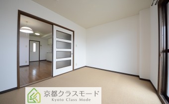 洋室6.4帖