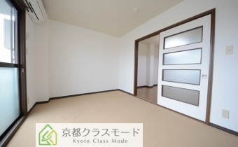 洋室6.4帖