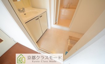 ※室内写真は同マンション内・別タイプの参考画像となります。