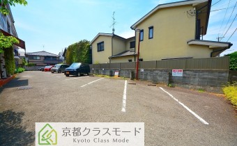 敷地内ガレージ