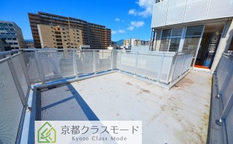 ルーフバルコニー・LDK側・別アングル